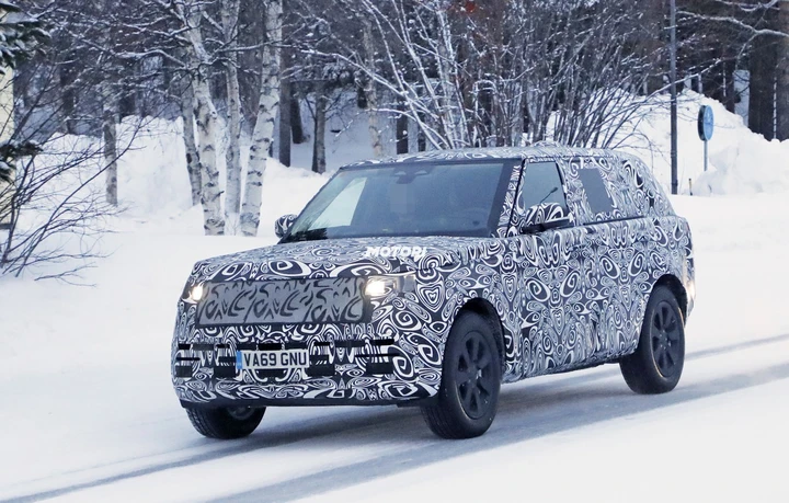 Range Rover 2021: le foto spia della nuova generazione
