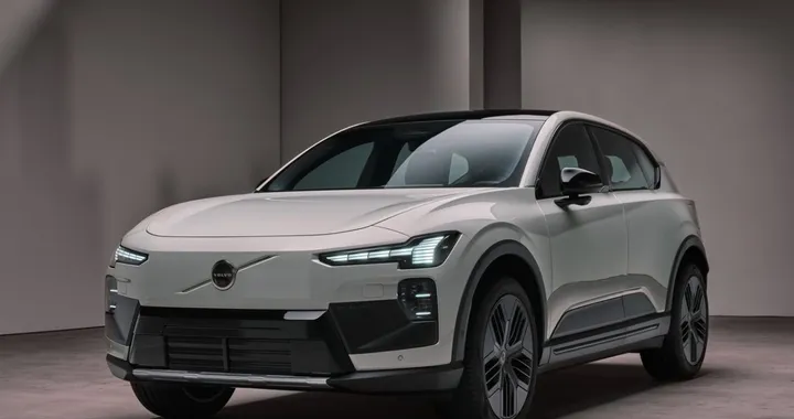 Volvo EX60 Cross Country: il SUV elettrico che non teme il fango