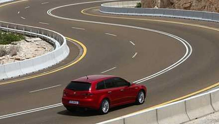 L'Alfa 159 sulle strade più belle del mondo