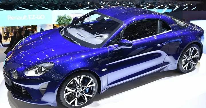 Alpine A110: le nuove Pure, Légende e GT4 al Salone di Ginevra