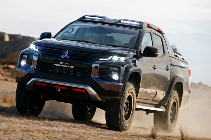 Mitsubishi Triton Absolute 2019: immagini ufficiali