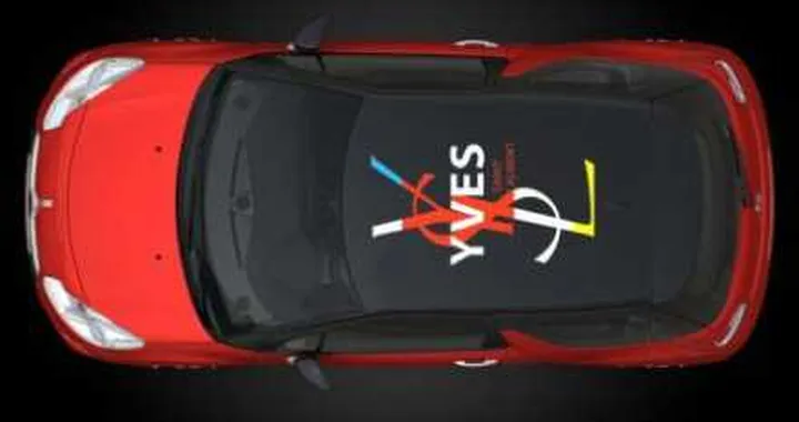Sbarazzina e modaiola, è la Citroen DS3 Yves Saint Laurent