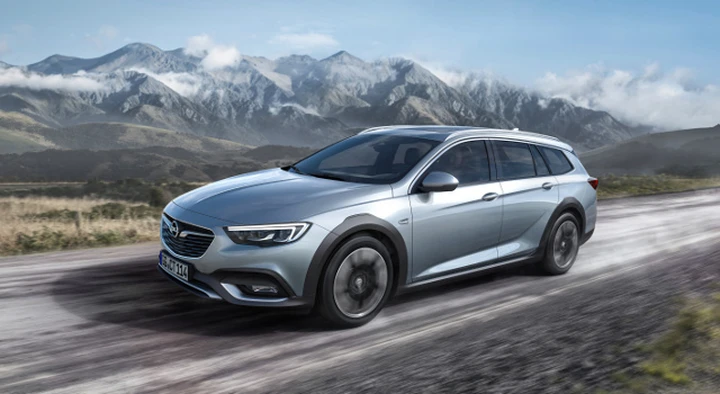 Opel Insignia Country Tourer 2017: il debutto a Francoforte