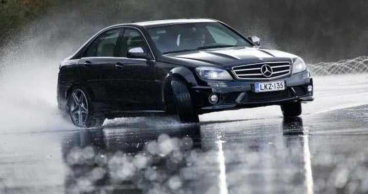 Aquaplaning