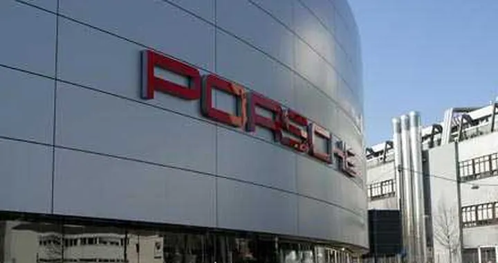 Gli arabi vogliono la Porsche