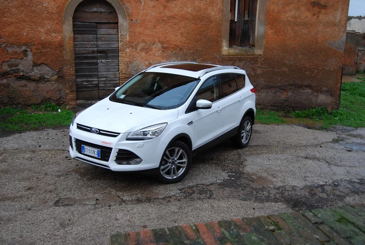 Ford Kuga 2.0 TDCI Powershift Titanium: la prova su strada