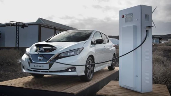 Auto elettriche: Nissan collabora con EDF per la ricarica smart