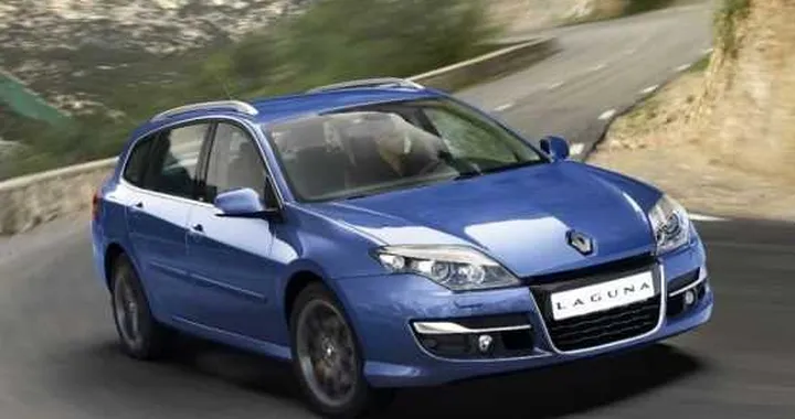Renault Laguna: il Model Year 2011 a Parigi