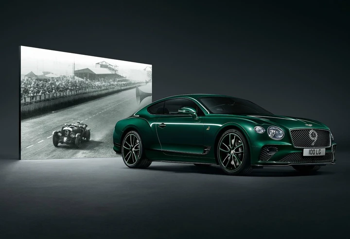 Bentley Continental GT Number 9 Edition by Mulliner al Salone di Ginevra 2019