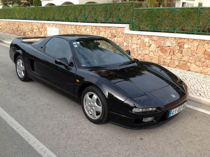 Honda NSX: all’asta un esemplare guidato da Senna