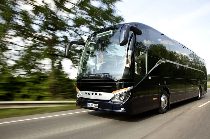 Autobus e pullman: come viaggiare in sicurezza