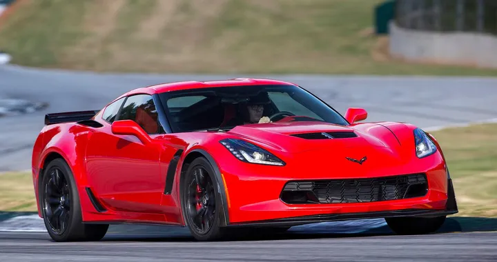 Chevrolet Corvette Z06: prezzi da 99.500 euro