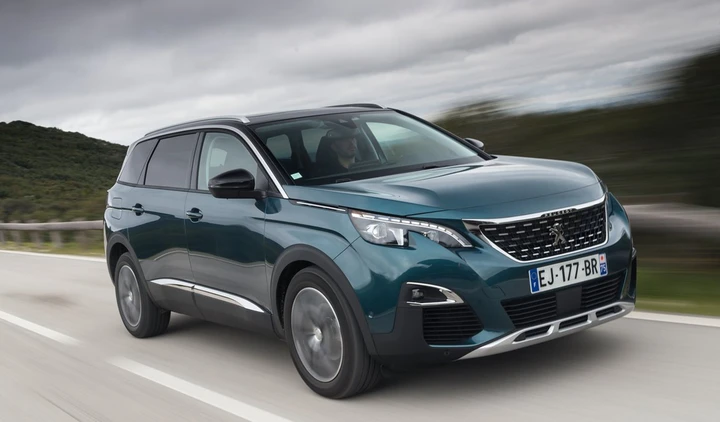 Nuova Peugeot 5008: tanto spazio e praticità