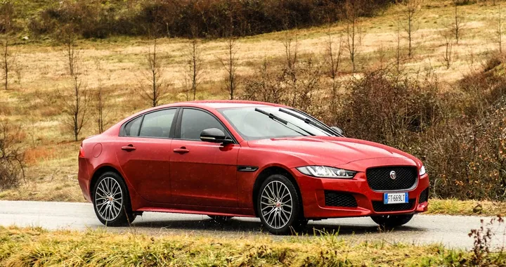 Jaguar XE 2.0D Landmark Edition AWD: la prova su strada