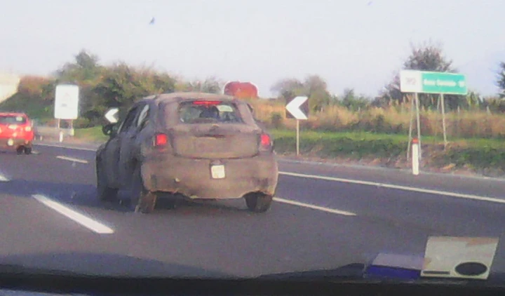 Fiat: foto spia di un misterioso prototipo