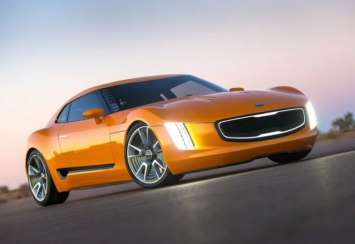 Kia GT4 Stinger: coupé in salsa coreana