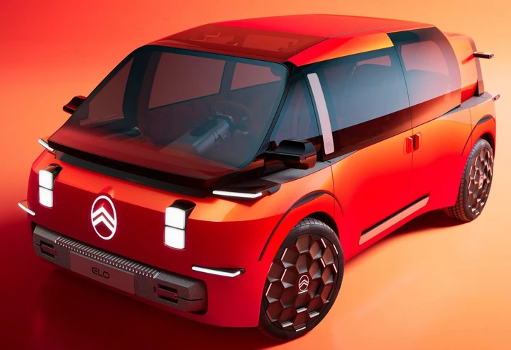 Citroen ELO: l’auto del futuro che diventa ufficio, cinema e mini-camper
