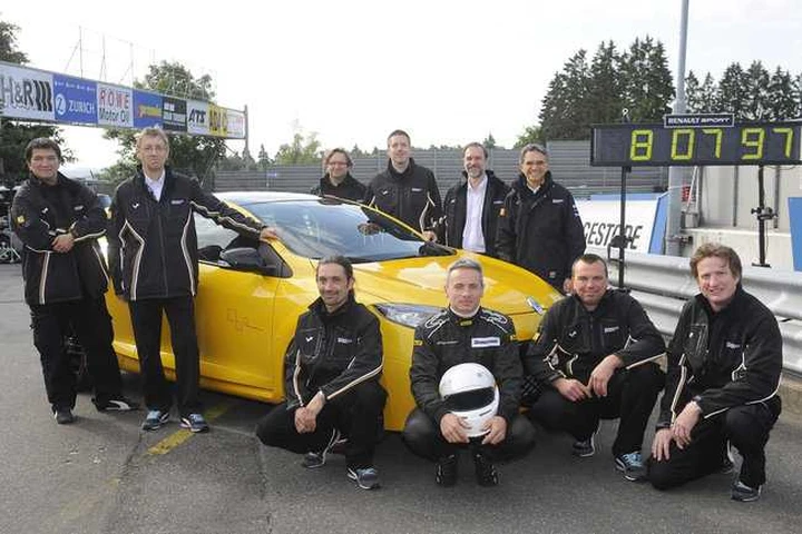 Renault Megane RS Trophy: record al Nurburgring