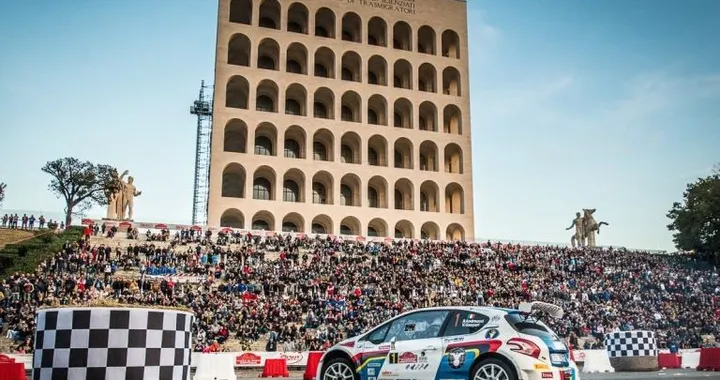Rally di Roma: al Colosseo Quadrato parte la corsa capitolina