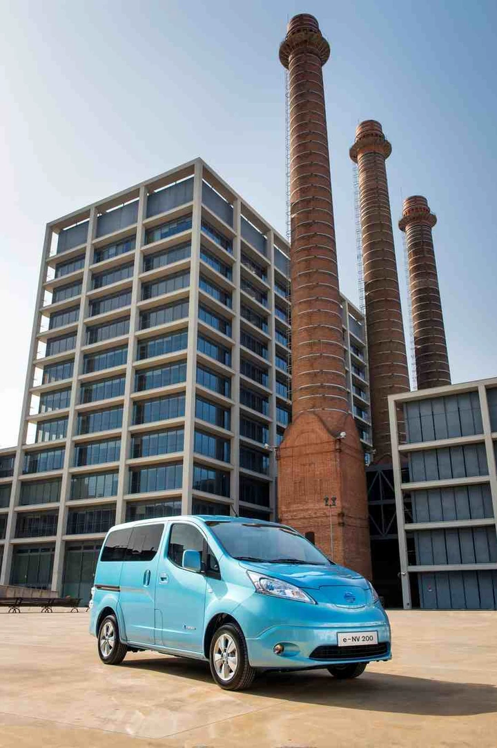 Nissan e-NV200: nuove immagini ufficiali