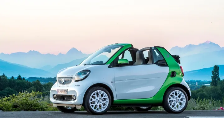 Smart Fortwo Cabrio Electric Drive 2017: prezzi e allestimenti