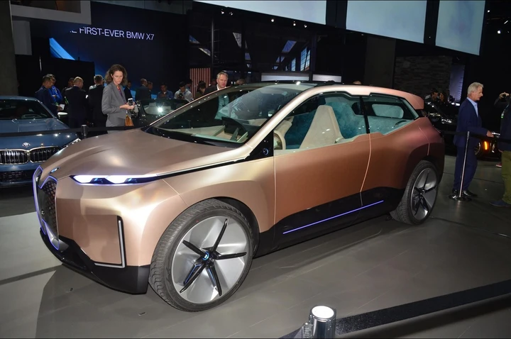 Salone di Los Angeles 2018: Bmw Vision iNext Concept