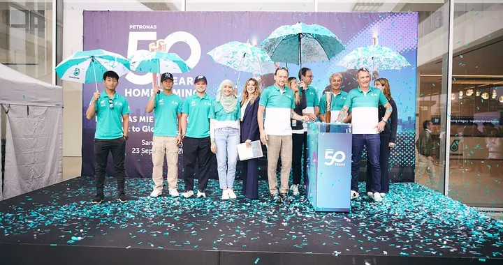Petronas celebra il 50° anniversario della fondazione