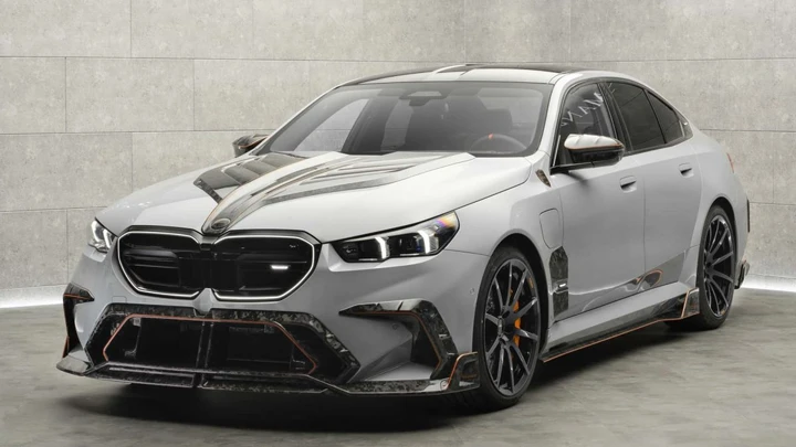 BMW M5? No, e' un’astronave di stile firmata Mansory
