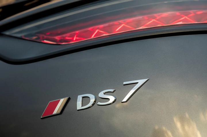DS7 Crossback PureTech 130 2020: immagini ufficiali