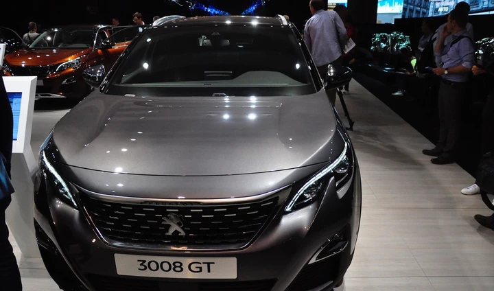 Nuova Peugeot 3008 al Salone di Parigi 2016