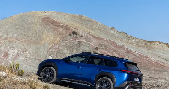 Nuova Subaru E-Outback: 523 km di autonomia e vera anima 4x4
