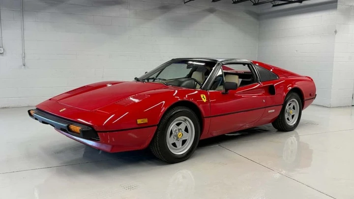 Ferrari 308 GTS di Tom Selleck in asta a Palm Beach