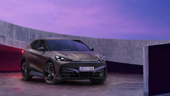 Cupra Tavascan 2026: arriva la versione da 190 CV e 441 km di autonomia