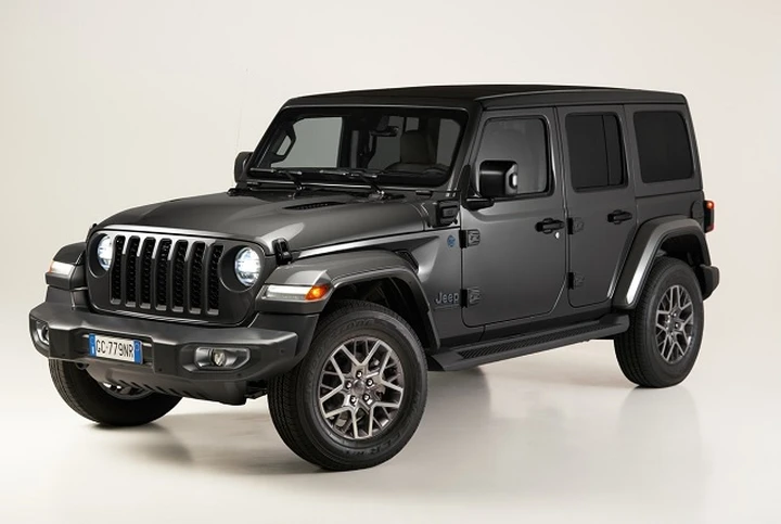 Jeep Wrangler 4xe First Edition: prezzi ed equipaggiamenti