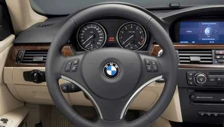 Bmw sviluppa un sistema di assistenza alla svolta