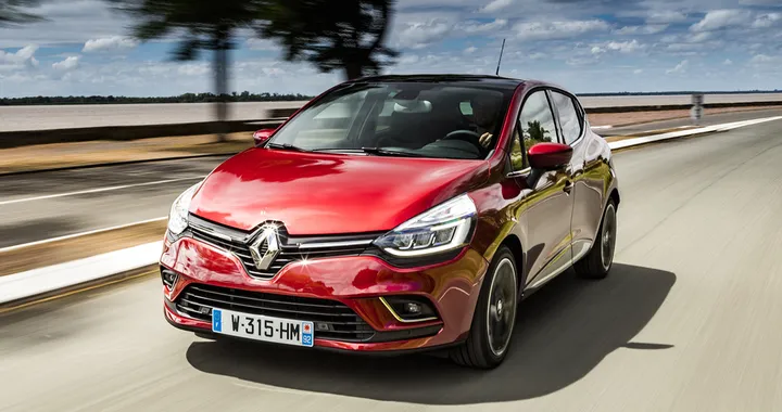Nuova Renault Clio: primo contatto con il restyling 2016