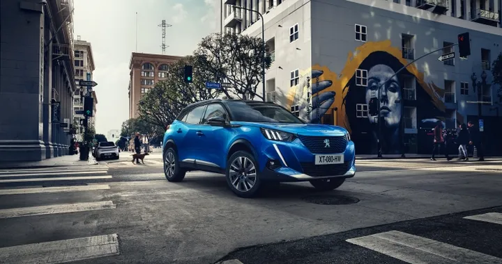 Nuova Peugeot 2008: l’inedita generazione è anche elettrica