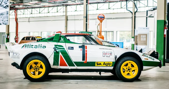 Lancia e le sue leggendarie vetture sfilano al Rally Racing Meeting 2025