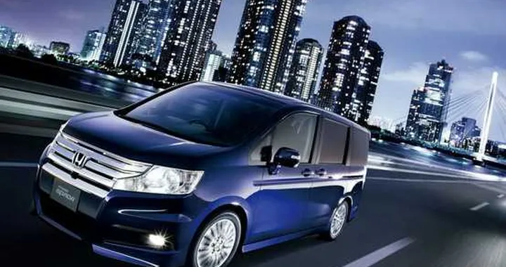 Honda espone al Salone di Tokyo la Step WGN, la CR-Z Concept e la EV-N