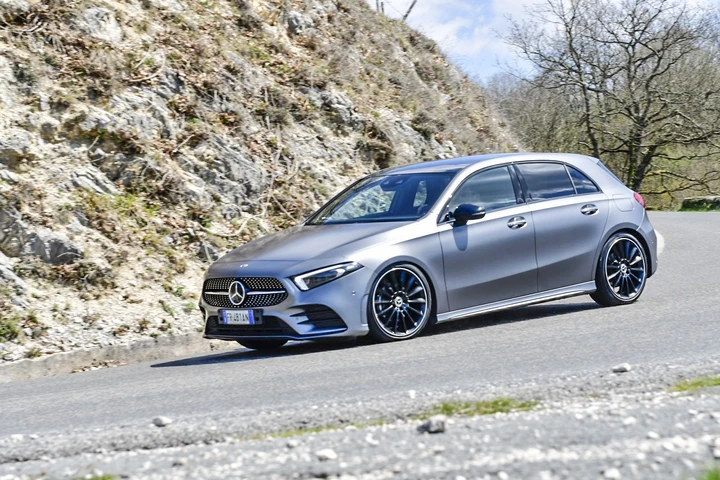 Mercedes-Benz Classe A200 Premium: la prova su strada