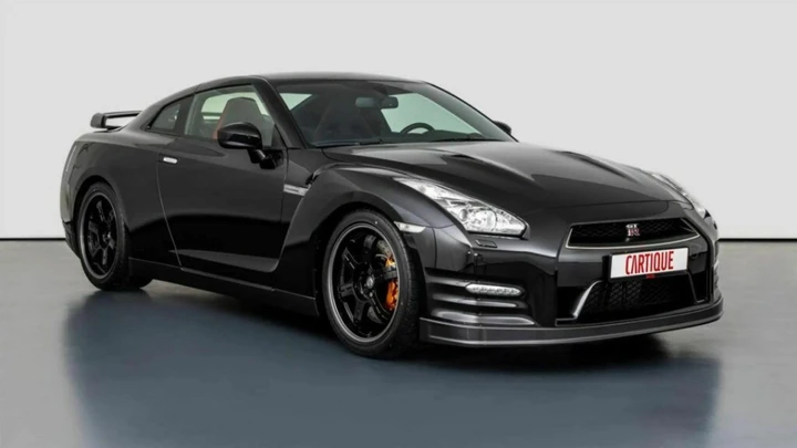 Nissan GT-R Black Edition di Sebastian Vettel