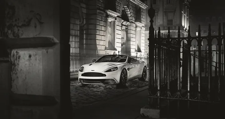 Aston Martin Vanquish Carbon Edition