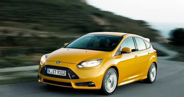 Nuova Ford Focus RS 2014: sportiva da 350 CV