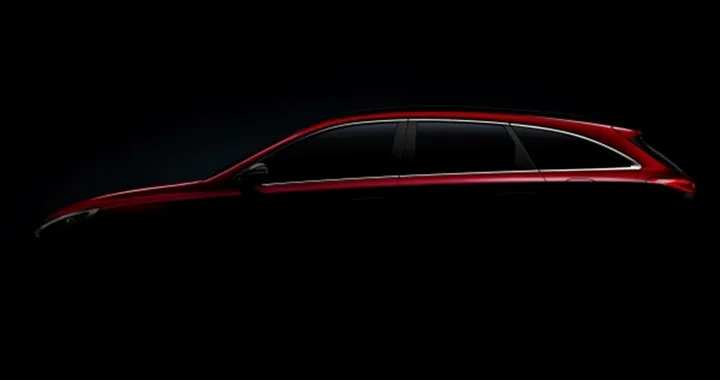 Hyundai i30 Wagon, l'immagine prima del debutto