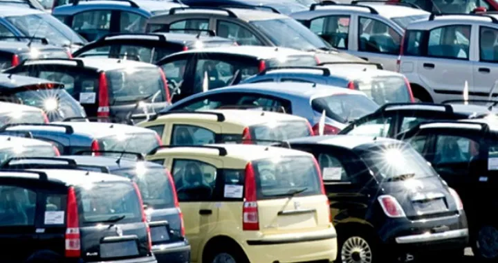 Mercato auto: ad agosto calo dello 0,2%