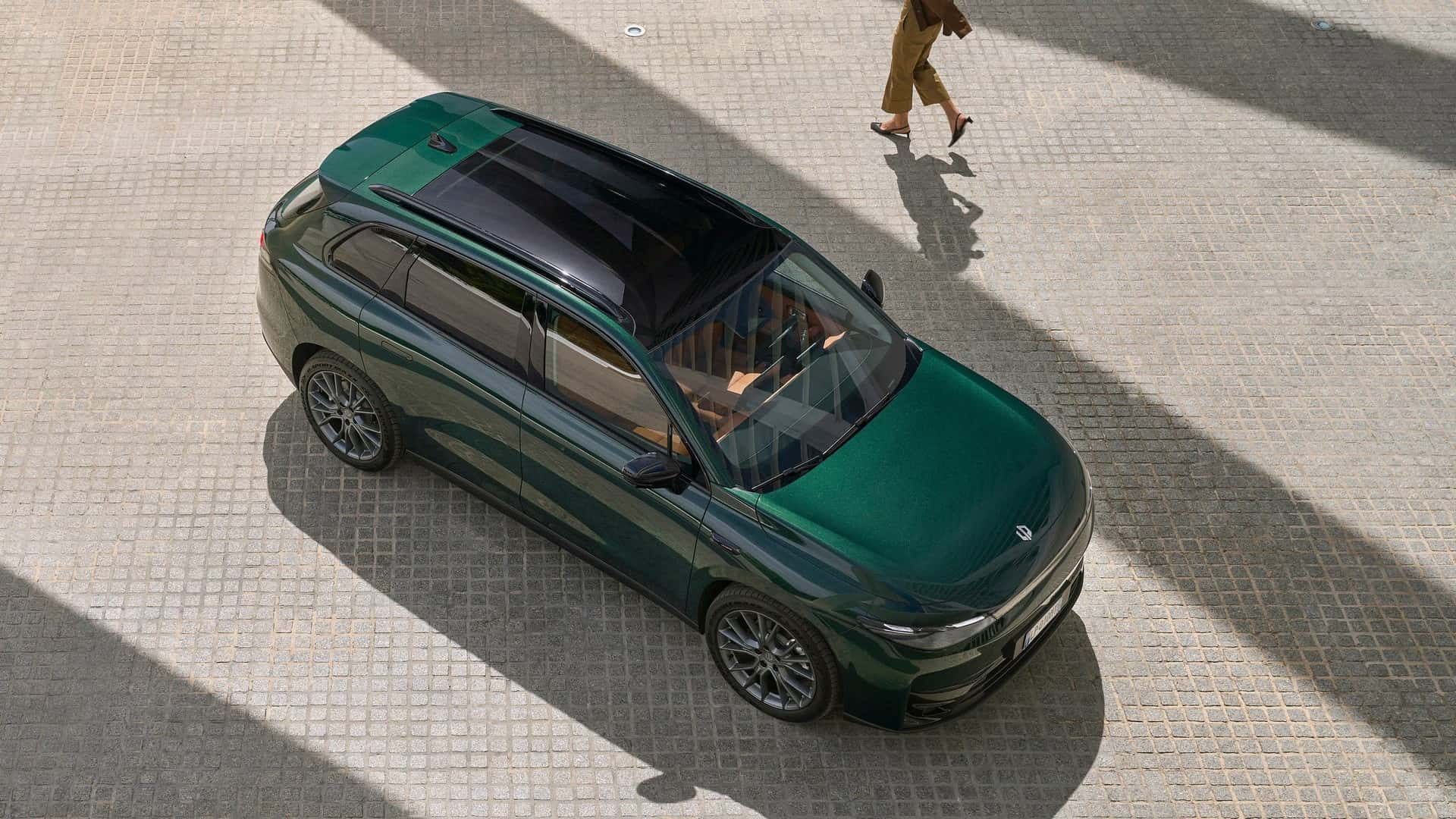 Leapmotor C10: il SUV elettrico cinese debutta a Milano con Stellantis ...