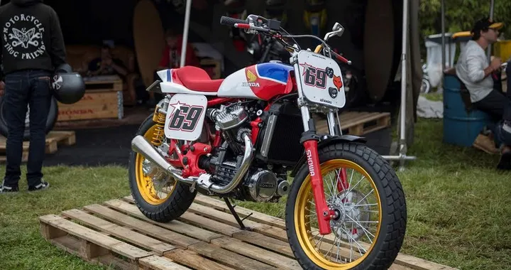 Honda al Wheels and Waves