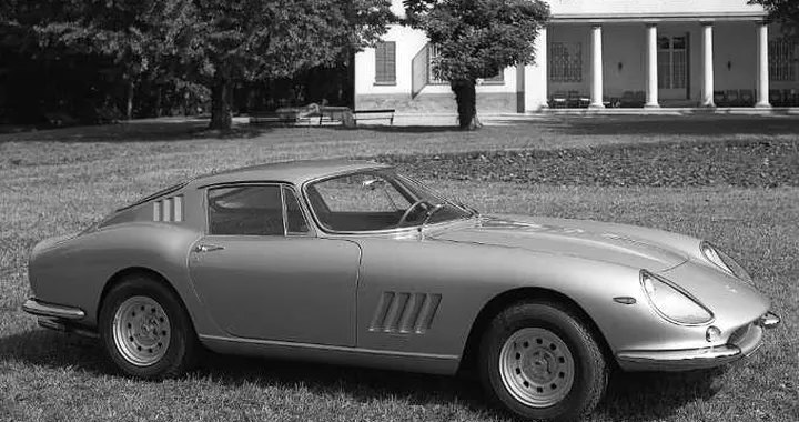 Ferrari: a Maranello la 275 GTB/4 di Steve McQueen