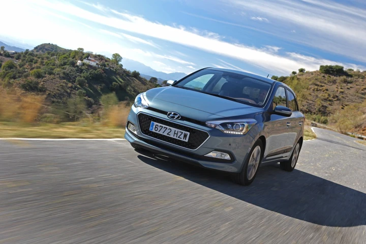 Hyundai i20: primo contatto della compatta coreana