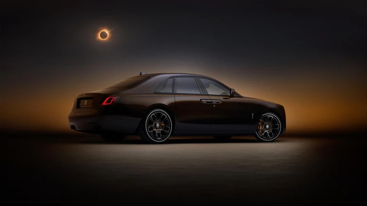 Rolls-Royce Black Badge Ghost Ékleipsis